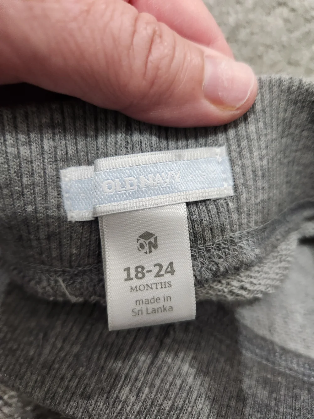 Old Navy Toddler Knit  Shorts in Charcoal and Light Gray 18-24mth